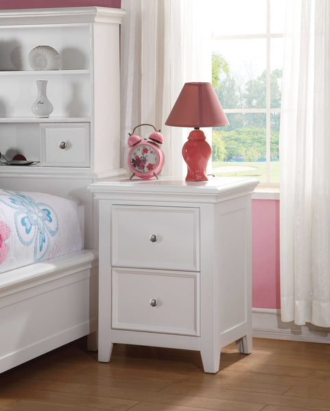 22' X 16' X 27' White Wood Nightstand 2 Drawers