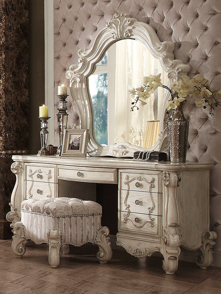 67' X 21' X 31' Bone White Wood Vanity Desk