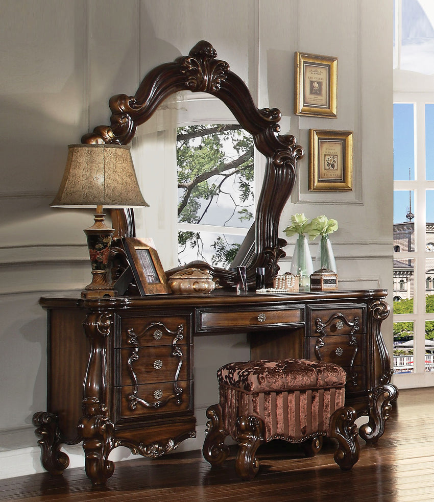 67' X 21' X 31' Cherry Oak Wood Vanity Desk